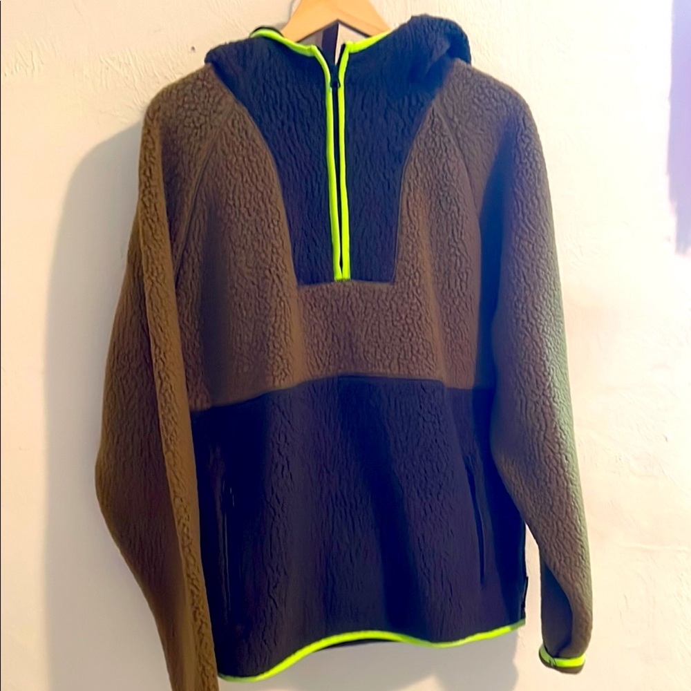 Todd Snyder x Champion collab Sherpa fleece.  Warm cozy vibrant colors.